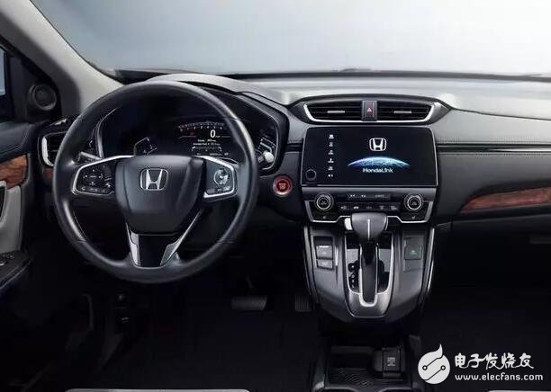 The latest Honda CRV2017 is on the market! With a 2.0L hybrid, the price range is between 219,800 and 259,800.