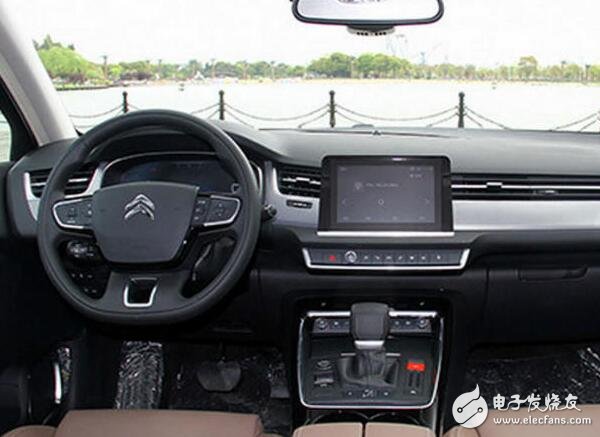 How about Dongfeng Citroen C5? Simple and luxurious central control design, light luxury interior style, etc., build a full range of enjoyment space