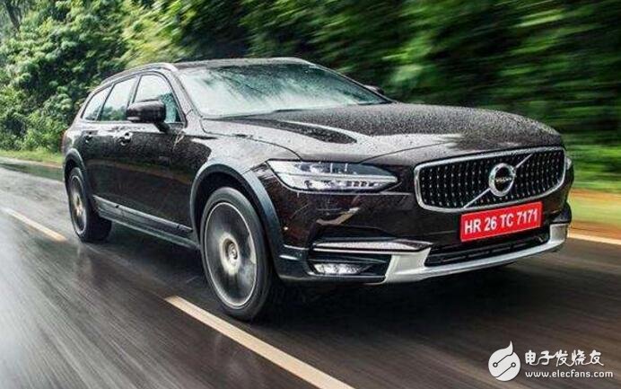 The Volvo v90cross country looks more and more inside and outside, and also has strong off-road performance, coupled with Power Pulse technology.