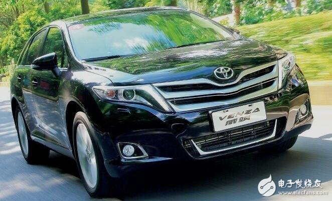 Toyota Deterrence is a brother of Highlander, a dark horse owned by Toyota. The deterrent can be equipped with a full-time four-wheel drive system, priced at 210,000.