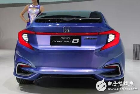 Honda ConceptB, the king of A car, is full of technology and is on the road, it is very easy to attract girls' eyes.