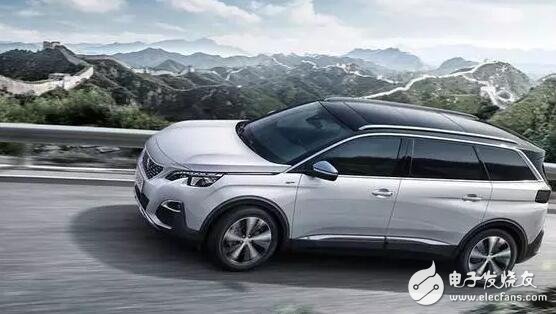 The Peugeot 5008 is a cross-country urban suv with a variety of high-tech intelligent assistive systems that allow you to enjoy a high-quality ride while driving.