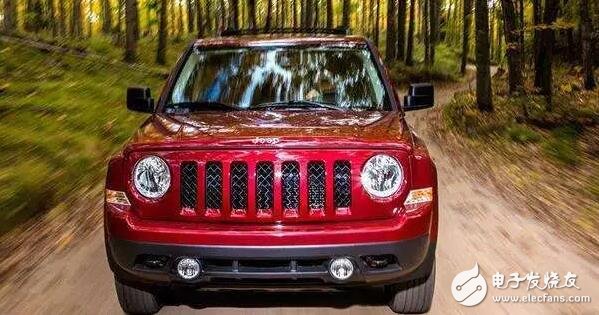 Jeep is a hard-core off-road vehicle or a practical one. The offer is very close to the people. Would you buy it?