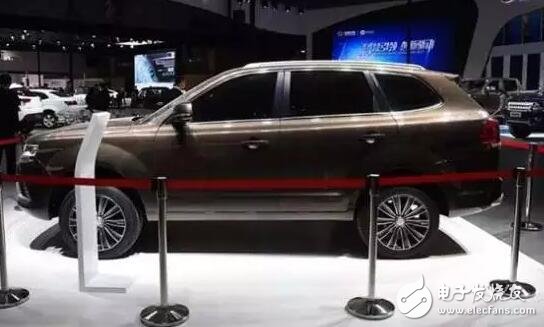 Huatai Santa Fe 7, the overall design of the new car is relatively simple, compared with the traditional SUV, a little less traditional rough and masculine, a little more stylish elegance and exquisite