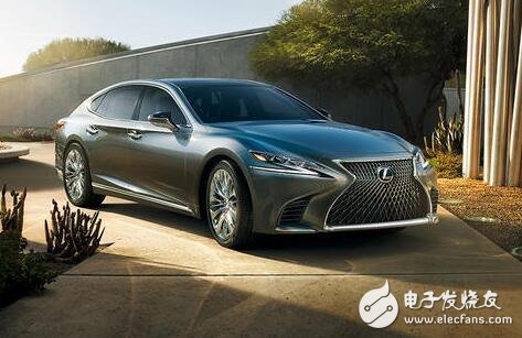 What do you think of the flagship car of Lexus s face and lining?