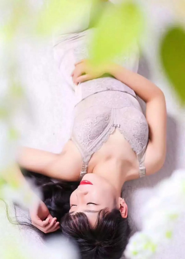 è¶Šæ˜¯ä¼˜é›…çš„å¥³äºº å†…è¡£è¶Šæ˜¯è®²ç©¶