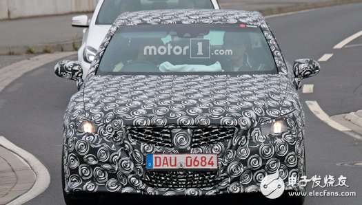 Suspected spy photos exposure of the suspected new generation Lexus GS model