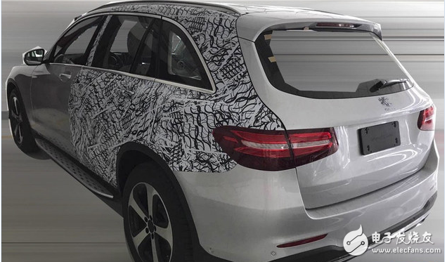 Mercedes-Benz GLC extended version follows the current design spy photos