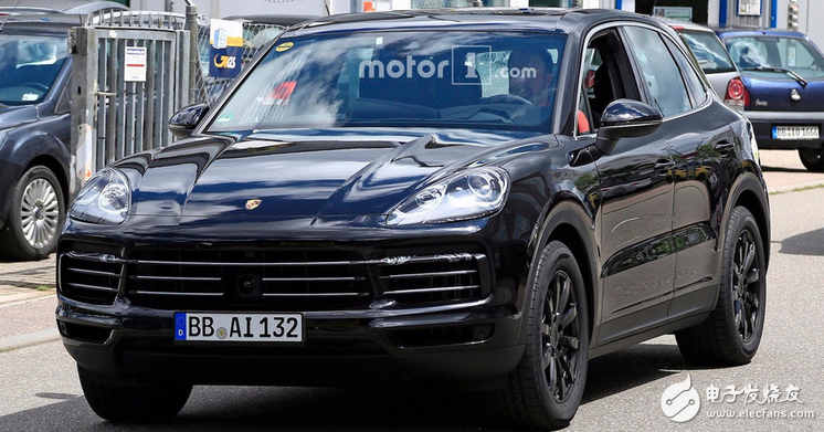 After a lapse of six years, Porsche will finally launch the new Cayenne - "big mouth" awakening