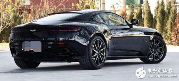 The car's "é“" makes Lamborghini Tudor - Aston Martin DB11