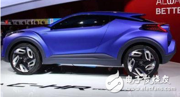 2017 Toyota CHR is about to strike, with a full-time four-wheel drive, cost-effective! Pre-sale price of 100,000