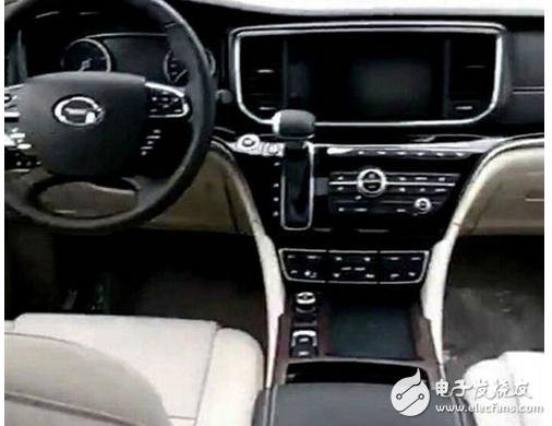 Guangqi Chuanqi GM8 latest spy photos exposure, through-type taillights is a bright spot!