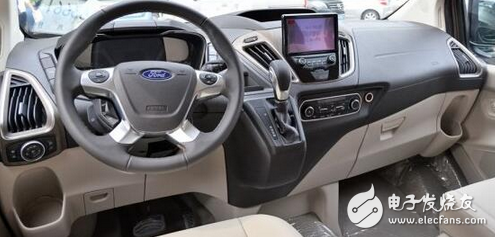 Ford Touro Europe Business Class: The interior is so luxurious and luxurious, comparable to the "Royal Car"!