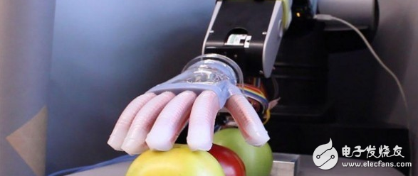 Robot gripper design is a new trick, not only soft but also "feel" object shape