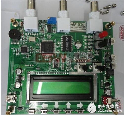 A function signal generator is a device that provides electrical signals at various frequencies, waveforms, and output levels. Used as a signal source or excitation source for testing when measuring the amplitude characteristics, frequency characteristics, transmission characteristics, and other electrical parameters of various telecommunication systems or telecommunication devices, as well as measuring the characteristics and parameters of components.