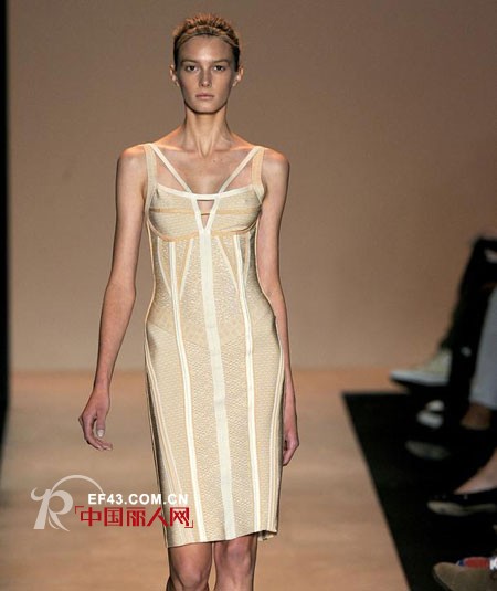 Herve Leger 2011æ˜¥å¤å¥³è£…æ–° é›•åˆ»å‡ºå¥³æ€§æ¸©æŸ”è€Œå¯Œæœ‰çº¿æ¡æ„Ÿ