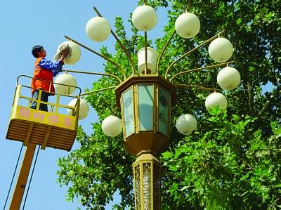 LED lighting efficacy and product cost trends