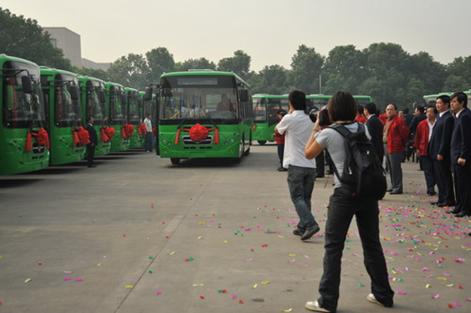 Ganzhou's First CNG Gas Bus Launches