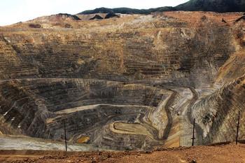 Loss of Chile's open-pit mine for the first time