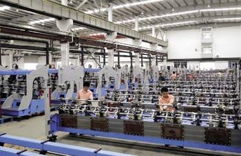 The number of warp knitting machines in China accounts for 85% of the world