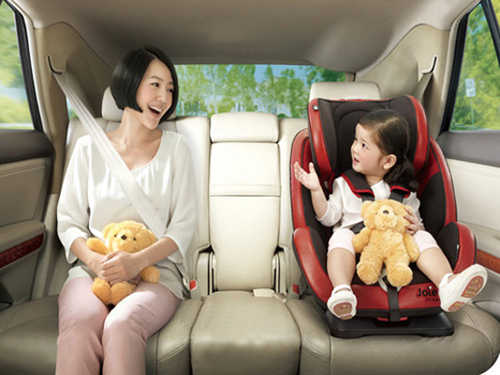 Raising the level of children's car safety is imminent