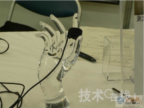 Japanese University Shows Medical Sensors: No Pressure With Measurable Blood Pressure