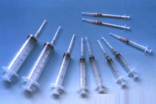 Disposable syringes into the strongest regulatory