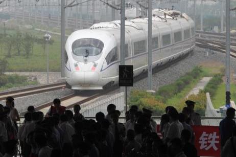 Nanjing-Hangzhou high-speed railway officially opened to traffic in Shanghai-Nanjing-Hangzhou city in the Yangtze River Delta