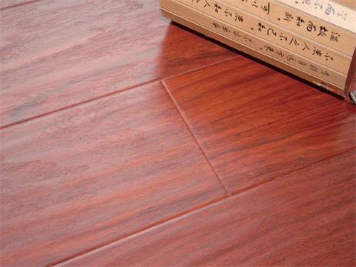 Decoration wooden floor construction process