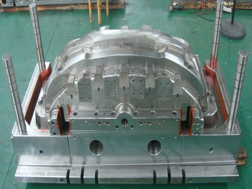 Domestic automotive mold production technology development trend