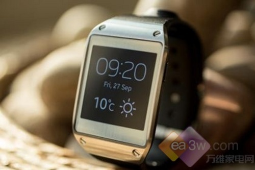 Samsung's second-generation smart watch kicks off