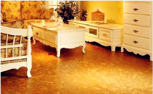 The difference between cork flooring and solid wood flooring