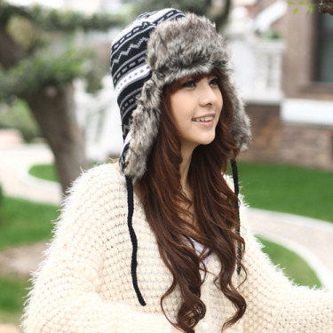 Lady winter hat fashion wear