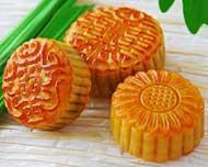 The moon cake is good, but eat less!