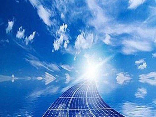 In the first half of the year, China's photovoltaic industry showed a picking up trend