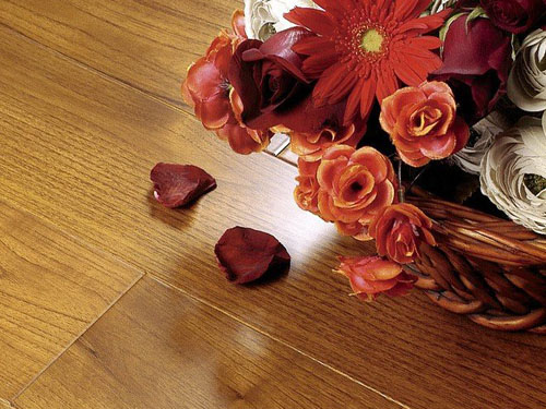 Wooden floor industry development trend in 2013