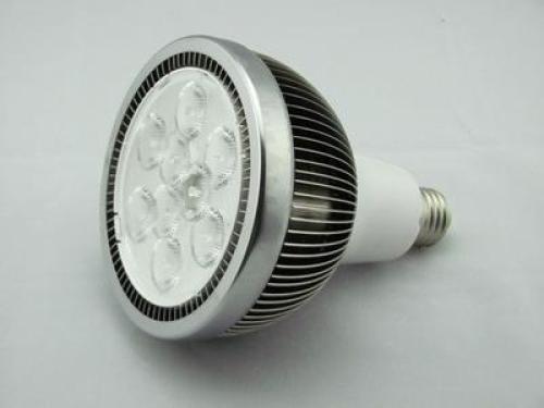 How to identify the advantages and disadvantages of LED energy-saving lamps