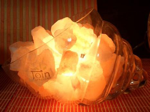 The effect of nine crystal salt lamps