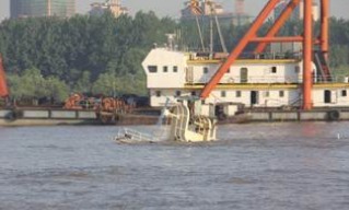 Nanjing sinks uncontaminated drinking water from seagoing vessels