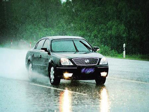 In the rainy season, Aventure starts with car care