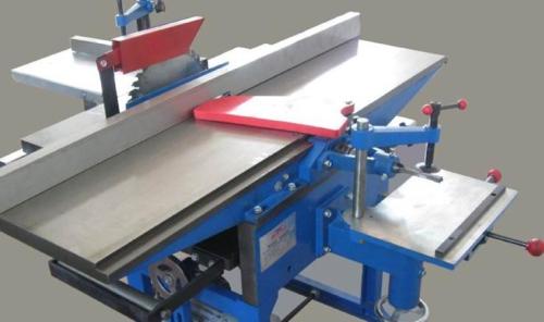 CNC will become the development trend of woodworking machine tools