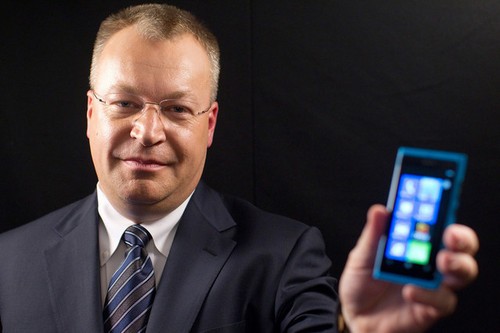 Elop: Lumia 800 market is very positive