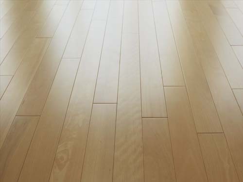 Why did the flooring industry suffer from a market downturn?