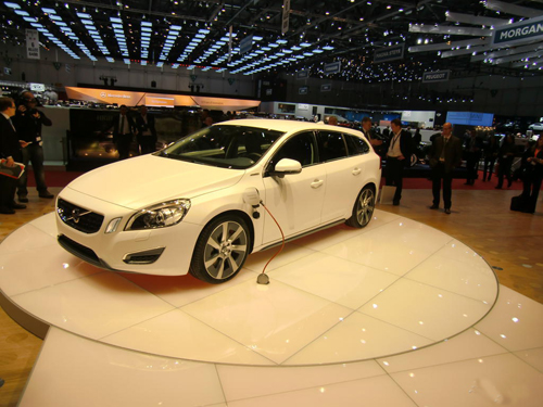 V60 plans to reshape Volvo's image Market segments become increasingly fragmented