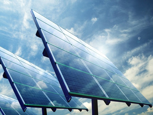 Photovoltaic project gives priority to adopting "leader" advanced technology products