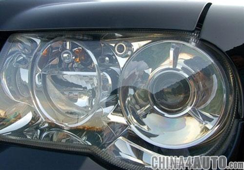 Automotive Lighting: Automotive Light Bulbs Present Two Major Market Patterns