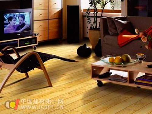 Solid wood flooring sales soared Strengthen floor growth slowed down