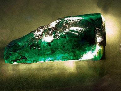 Foreign Media: China's Demand Drives Myanmar Emerald