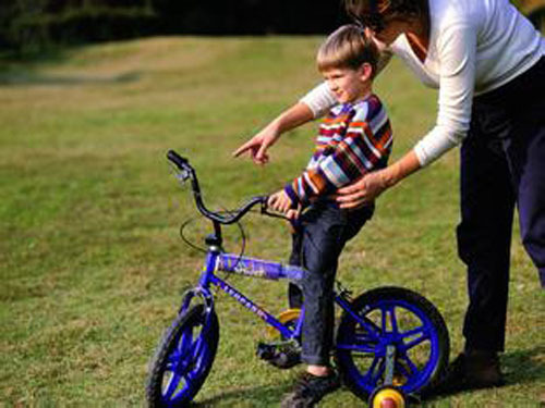 Teach kids to learn to ride a bike