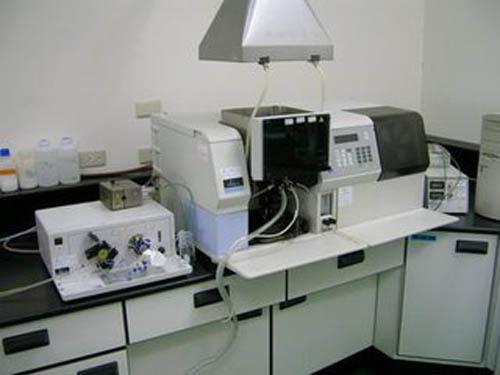 Analytical instrument manufacturer selection